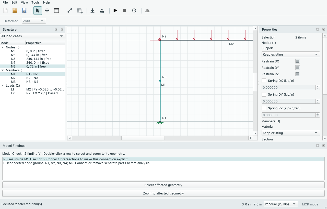 A real interior-node finding selects N5 and column M1 and frames the affected geometry